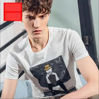 2018 Nové letné pánske T-shirt Módne osobnosti high street literárny vzor voľné 95% bavlna T-shirt fáze spevák kostýmy