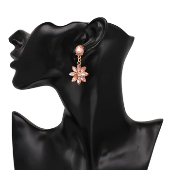 2019 Oorbellen Pekný Kvet Crystal Drop Náušnice Luxus, Štýl Módne Šperky Pre Ženy, Nový Vintage Doplnky