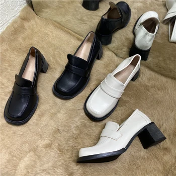 2021 jar a na jeseň nové dámske topánky Britský štýl vysoké podpätky Japonskej módy all-jeden zápas topánky s podpätkom