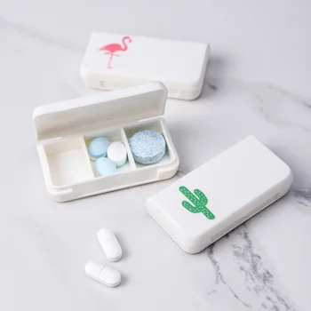 5 ks 3 Mriežky Mini Square Pilulku Box Prenosný Vitamín Pilulku Prípade Liekov, Držiteľa Kontajner (Zmiešané Farby)
