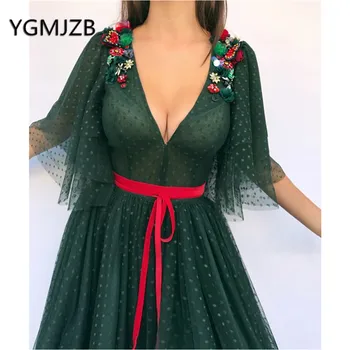 Elegantná Čipka Dlhé Večerné Šaty 2019 A-Line Hlboké V-Neck Opuchnuté Pol Rukávy Saudskej Arabské Ženy Formálne Prom Šaty Party Šaty
