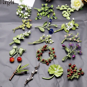 HangZhi 2020 Nový Vintage Červená Zelená Rastlina List Kvet Bobule Veniec Brošňa Pin pre Ženy sako Banquet Vianočné Šperky