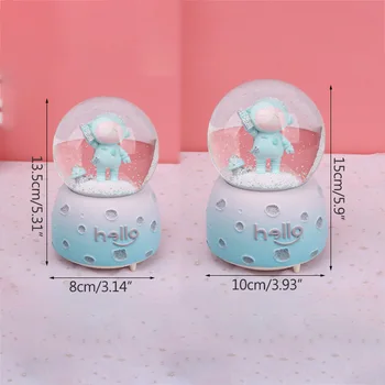Kreatívne Spaceman Snow Globe Krištáľová Guľa Rotujúca Music Box Vianočné Dekorácie Pre Domov Domáce Dekorácie Accssories