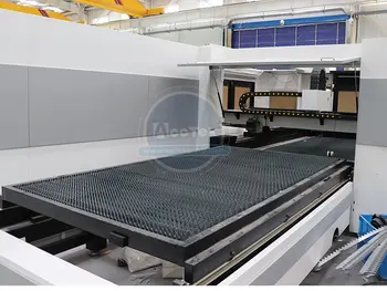 Najlepšie rezanie kovov laserom tabuľka 3000 wattov cnc vlákno laserový rezací stroj 2kw optický laserový rezací stroj