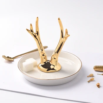Nordic keramické remeslá, zlaté šperky box, šperky úložný stojan, domova doplnky, moderný minimalistický ploche Ozdoby
