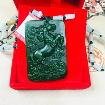 Poslať úrovni národný certifikát Prírodné Hetian Biyu vyrezávané zelená veľké šťastie kôň prívesok Troch farieb jade perličiek reťazca