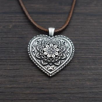 SanLan 12 ks kvet Prívesok Srdce Mandala Náhrdelník s koženým reťazca, Ručne srdce náhrdelník s príveskom