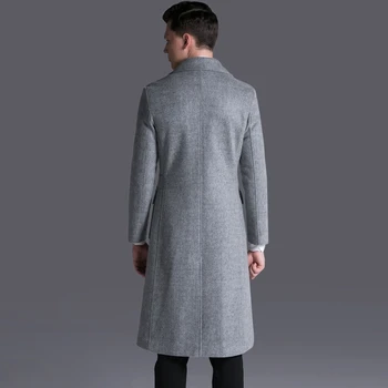 Vlna človeka, kabát, dlhý vlnený kabát, veľký muž s dvoma luxusné tlačidlá