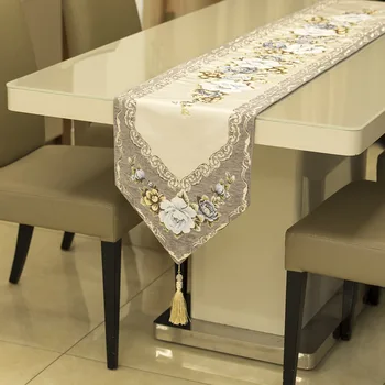 Čínsky štýl retro ženilkové tkaniny pokrytie umenie stôl runner Módne Klasického Čínskeho Nového Ibištek Kvet, Stolové Vlajky svadobná výzdoba