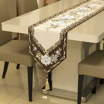 Čínsky štýl retro ženilkové tkaniny pokrytie umenie stôl runner Módne Klasického Čínskeho Nového Ibištek Kvet, Stolové Vlajky svadobná výzdoba