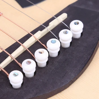 ŠIJE-6Pcs Dobytka Kosti Materiál Akustická Gitara Most Kolíky s Pearl Shell Dot pre Akustické Ľudovej Gitarové Príslušenstvo
