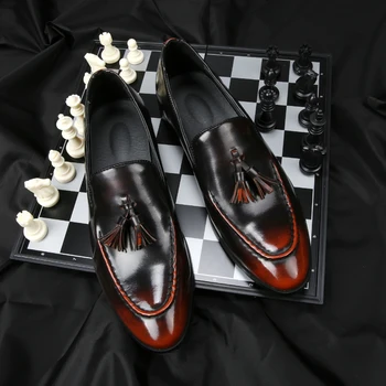 šaty Kožené topánky mužov strapec loafer Módne sapato sociálne formálne svadobné topánky muž pošmyknúť na módne šaty office obuv muži
